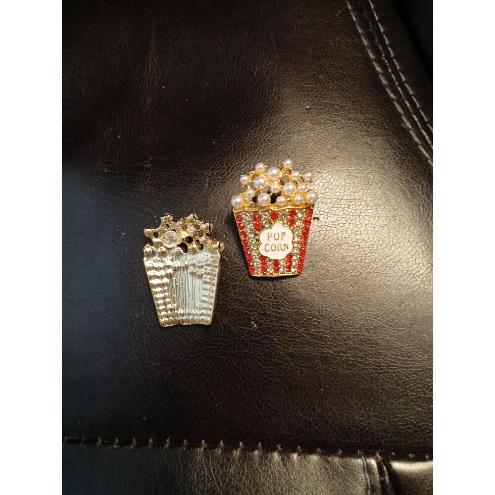 Popcorn Earrings in a Tub with Crystals and Pearls - Picture 6 of 6